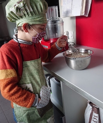 Tablier et toque de cuisine