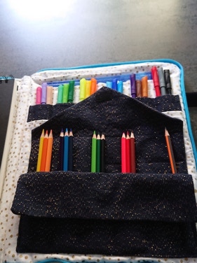 Pochette crayons et feutres